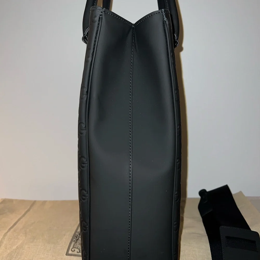 Gucci black rubber
